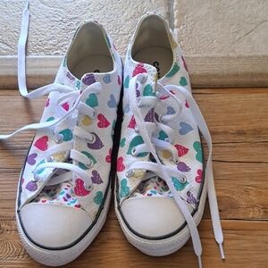 Kids Heart Pattern Sneakers - White and Multicolor